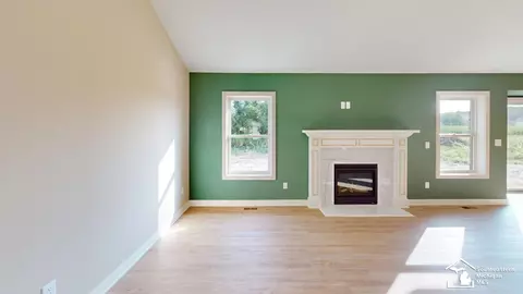 Living - 4935 Skylark, Monroe, MI 48161 photo 1 of 2
