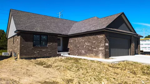 4935 Skylark, Monroe, MI 48161