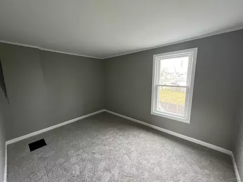 539 James, Adrian, MI 49221 photo 11