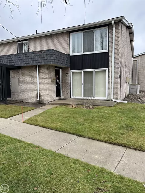 30137 Lorraine # 4, Warren, MI 48093