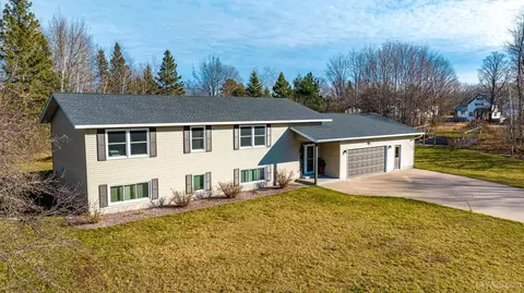 19450 Copper Rdg, Houghton, MI 49931