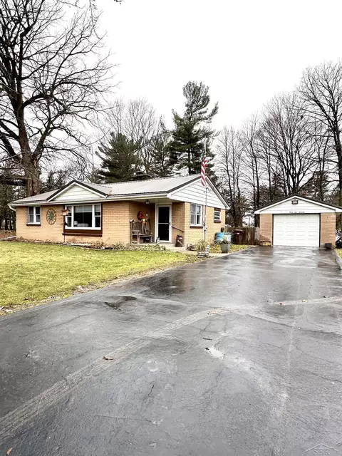3413 S S Pne, Akron, MI 48701 photo 2