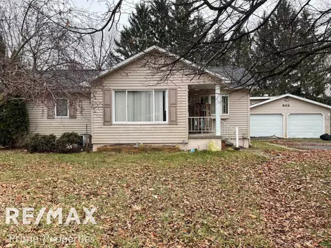 802 N Cass, Vassar, MI 48768