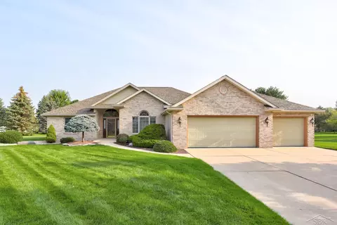 5368 Oakbrook, Saginaw, MI 48603