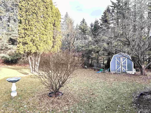 5398 18th, Escanaba, MI 49829 photo 2