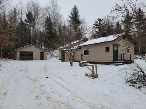 3189 County Road Fg, Champion, MI 49814