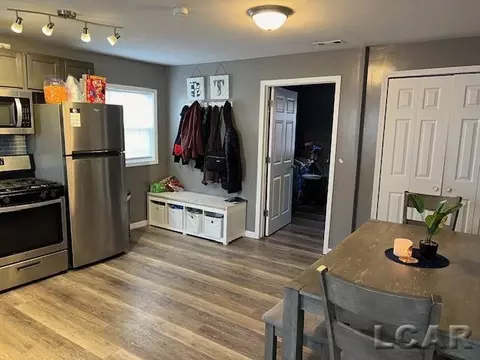 213 Jordan, Adrian, MI 49221 photo 4