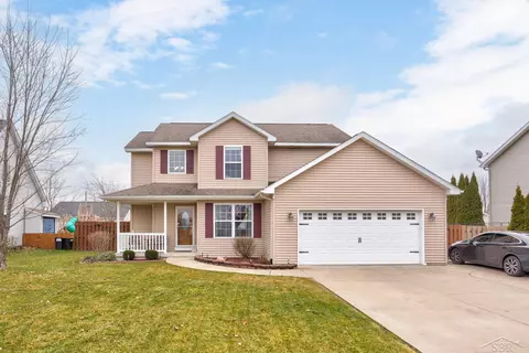 8374 Goldfinch, Freeland, MI 48623