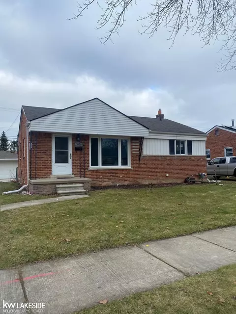 29704 Orangelawn, Livonia, MI 48150