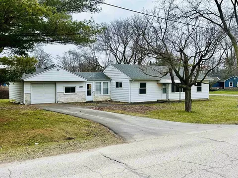58420 Carbine, Washington, MI 48094