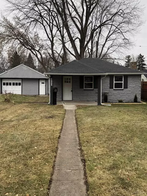 1906 Gilbert, Saginaw, MI 48602