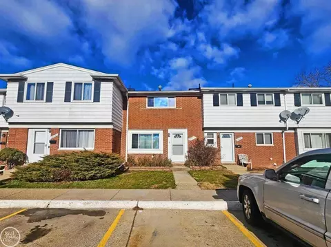 19833 Susan, Clinton Township, MI 48035
