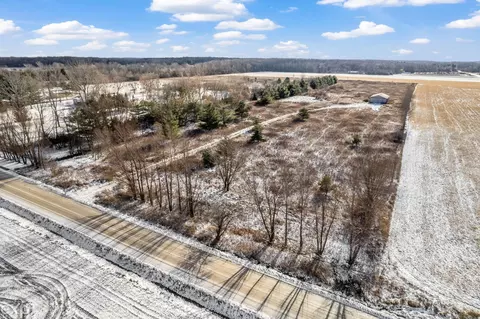 10207 Bryce, Avoca, MI 48006 photo 5
