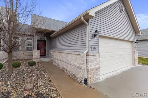 634 Ridge #42B, Tecumseh, MI 49286
