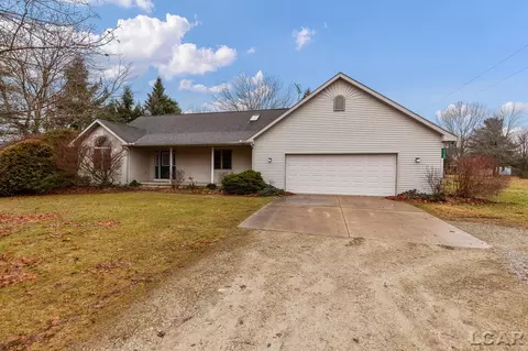 12164 Clinton, Clinton, MI 49236