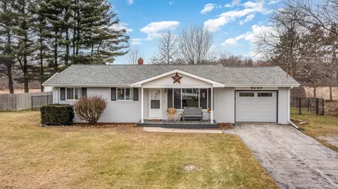 4240 Eastport, Bridgeport, MI 48722