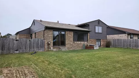 46049 Apple, Macomb Twp, MI 48044 photo 29
