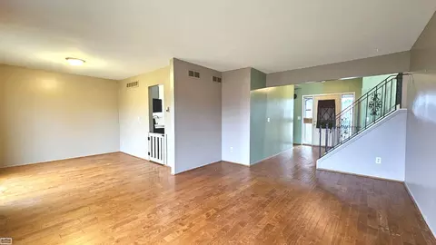46049 Apple, Macomb Twp, MI 48044 photo 12