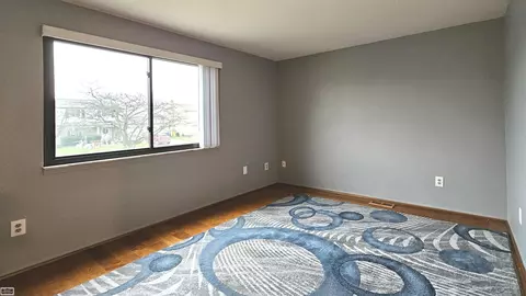 46049 Apple, Macomb Twp, MI 48044 photo 18
