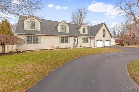 1260 Sutton, Adrian, MI 49221 photo 2