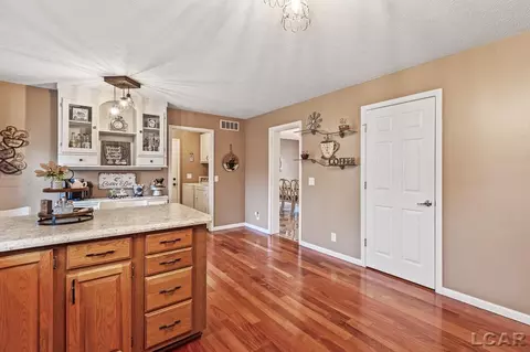 1260 Sutton, Adrian, MI 49221 photo 22