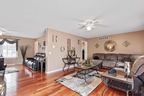 1260 Sutton, Adrian, MI 49221 photo 10