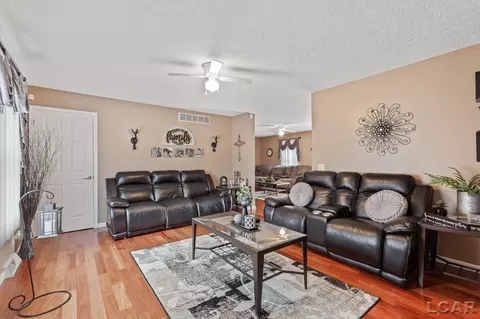 1260 Sutton, Adrian, MI 49221 photo 6