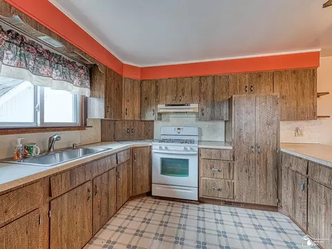6397 Stewart, Monroe, MI 48162 photo 5
