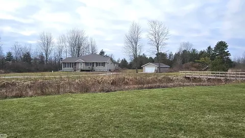4375 Valencia, Capac, MI 48014 photo 34