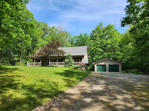 4901 White Birch, Farwell, MI 48622