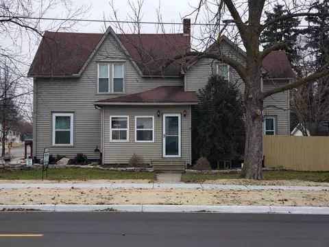 100 E North Un, Bay City, MI 48706