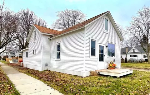 1114 S Wenona, Bay City, MI 48706