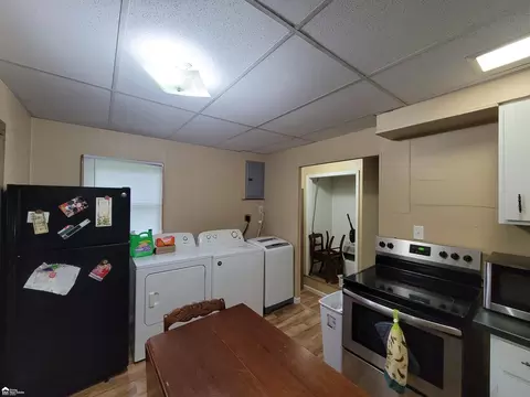 7403 Johnson, Flushing, MI 48433 photo 8
