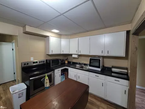 7403 Johnson, Flushing, MI 48433 photo 9