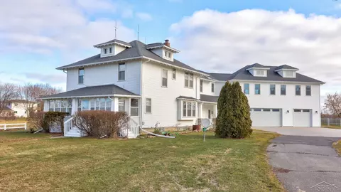 7037 Kraenzlein, Bay City, MI 48706