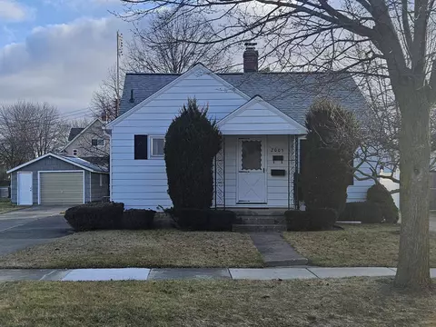 2005 S Jefferson, Bay City, MI 48708