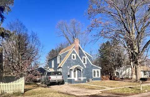 2303 Fairfield, Portage, MI 49002