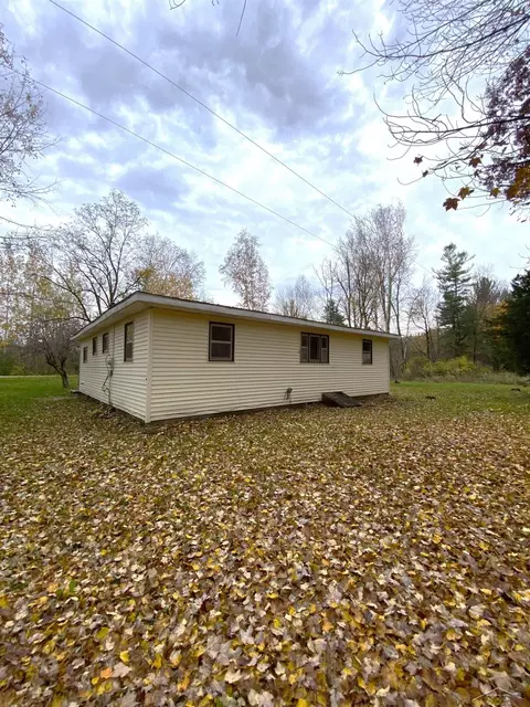 7214 Caine, Vassar, MI 48768