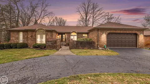 3075 Serenity, Oakland Twp, MI 48363