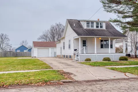 822 Grover, Owosso, MI 48867