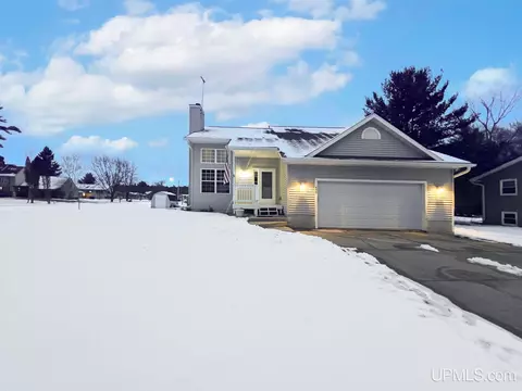 490 Aubin, Peshtigo, WI 54157