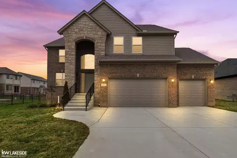 34453 Linda, Sterling Heights, MI 48312