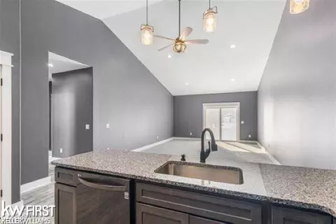 11142 Brahms, Davison, MI 48423 photo 5