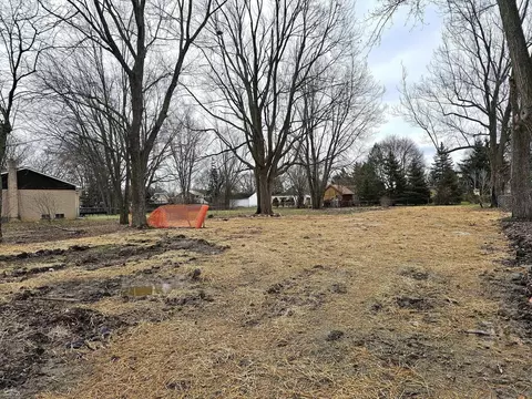 2232 Maplecrest, Sterling Heights, MI 48310