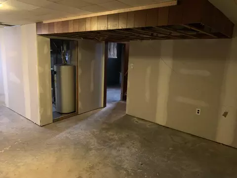 4218 Circle, Flint, MI 48507 photo 34