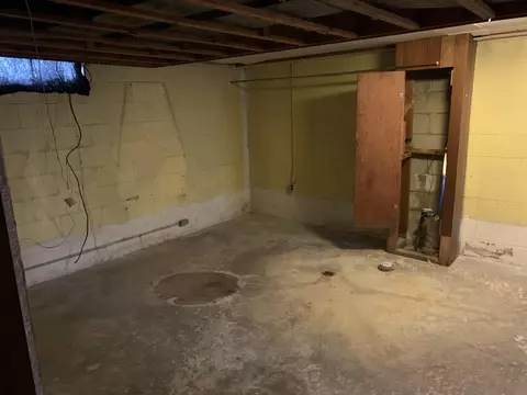 4218 Circle, Flint, MI 48507 photo 33