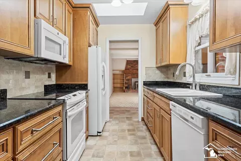 2950 S Custer, Monroe, MI 48161 photo 10