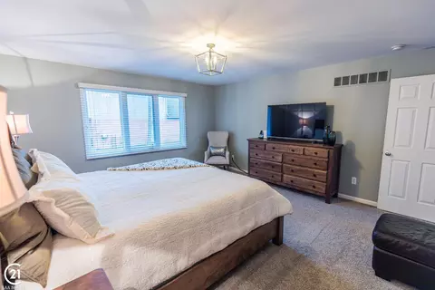 50119 Josephine, Macomb, MI 48044 photo 32