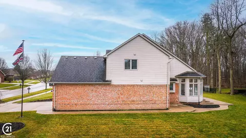 50119 Josephine, Macomb, MI 48044 photo 5