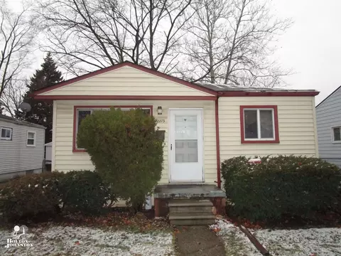 12273 Cardwell, Livonia, MI 48150